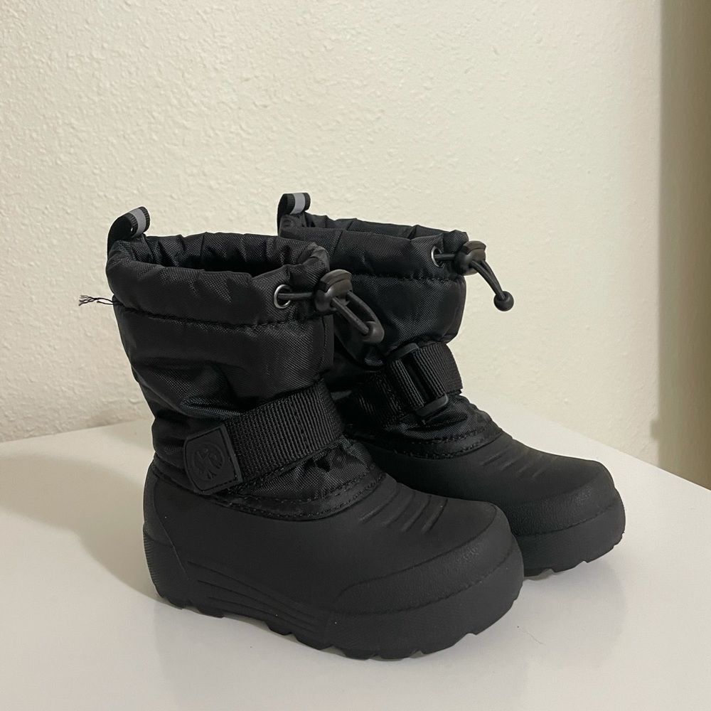 Toddler snow boots